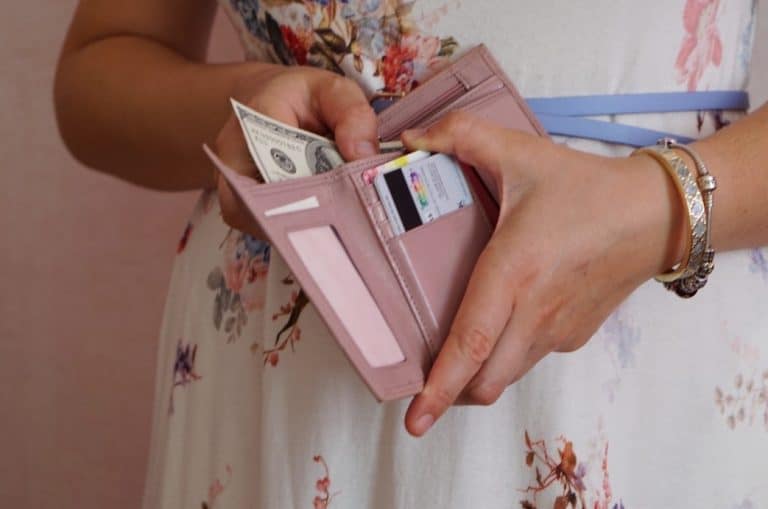 Things Frugal People Don't Do to Save Money