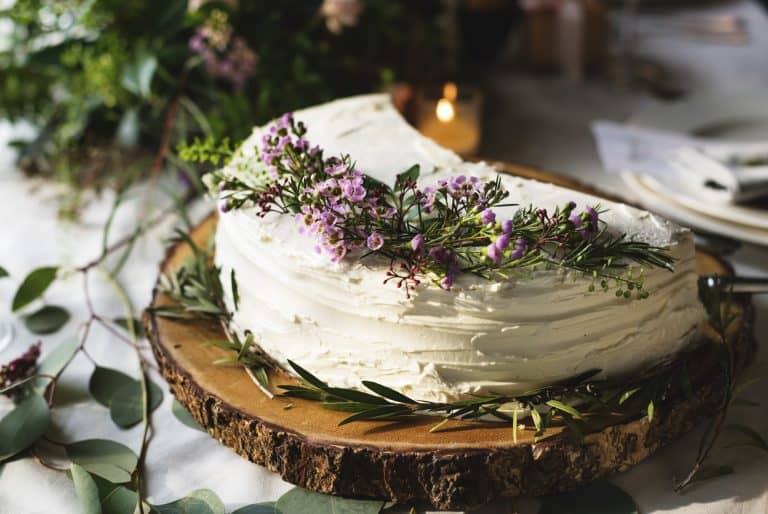 How to budget for a wedding